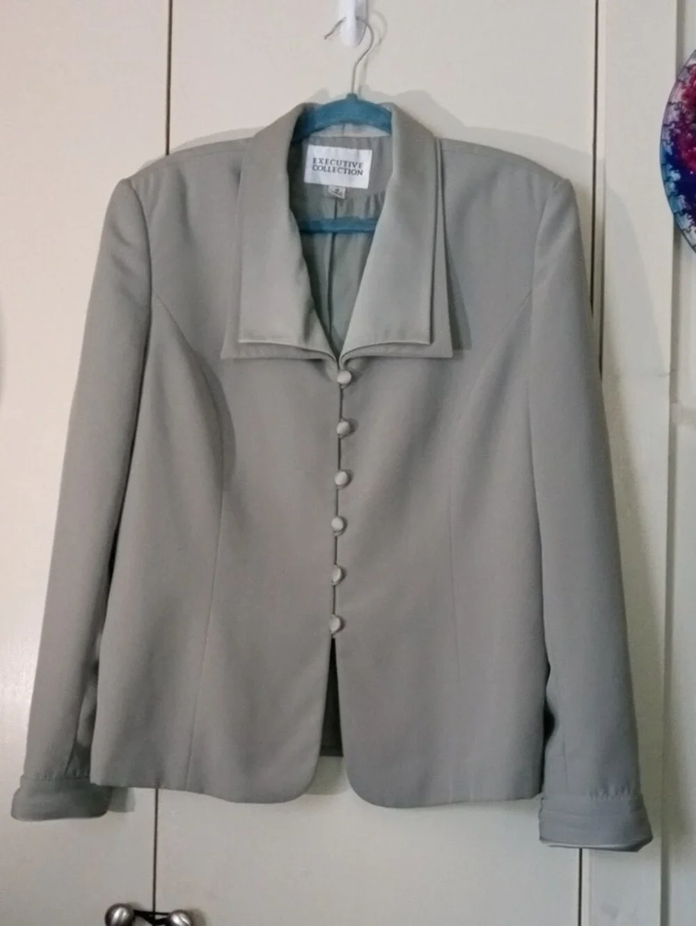 Executive Collection Women's Light Gray Button-Front Dress Blazer Size 18